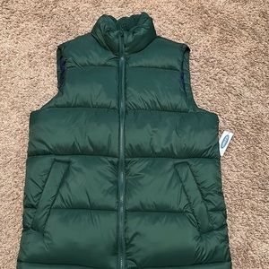 NWT men’s small puffer vest